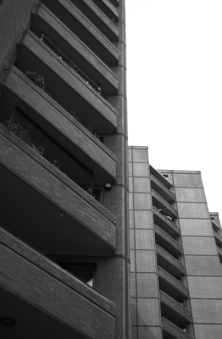 Ernst Thälmann buildings picture by Tom Hurst (brutalist architecture)